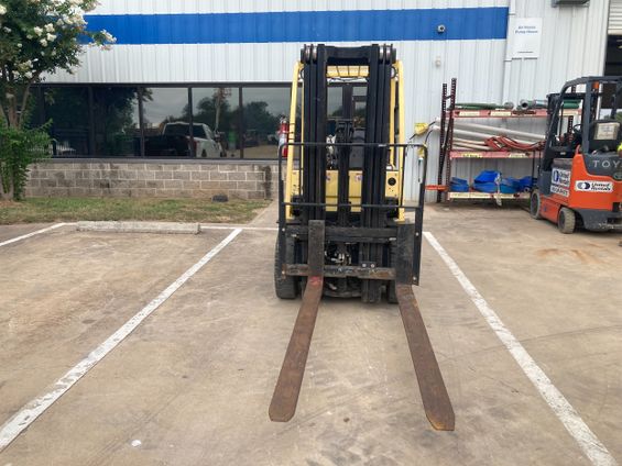2018 Hyster H50XT Pneumatic Tire Forklift - Image 3