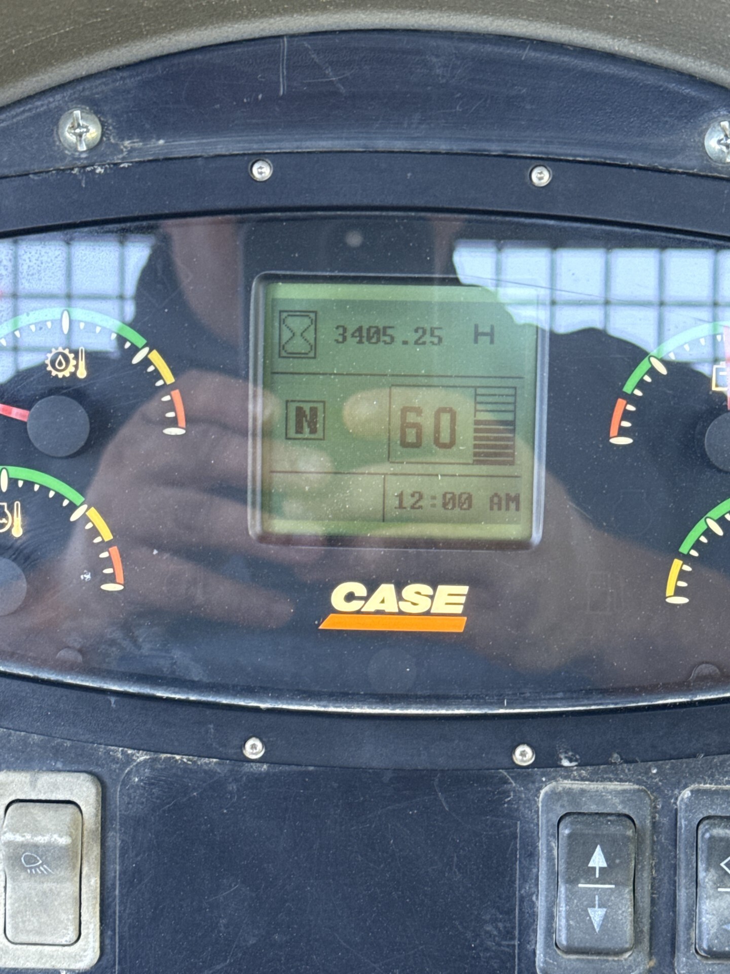 Case 650L LT Crawler Dozer - Image 7