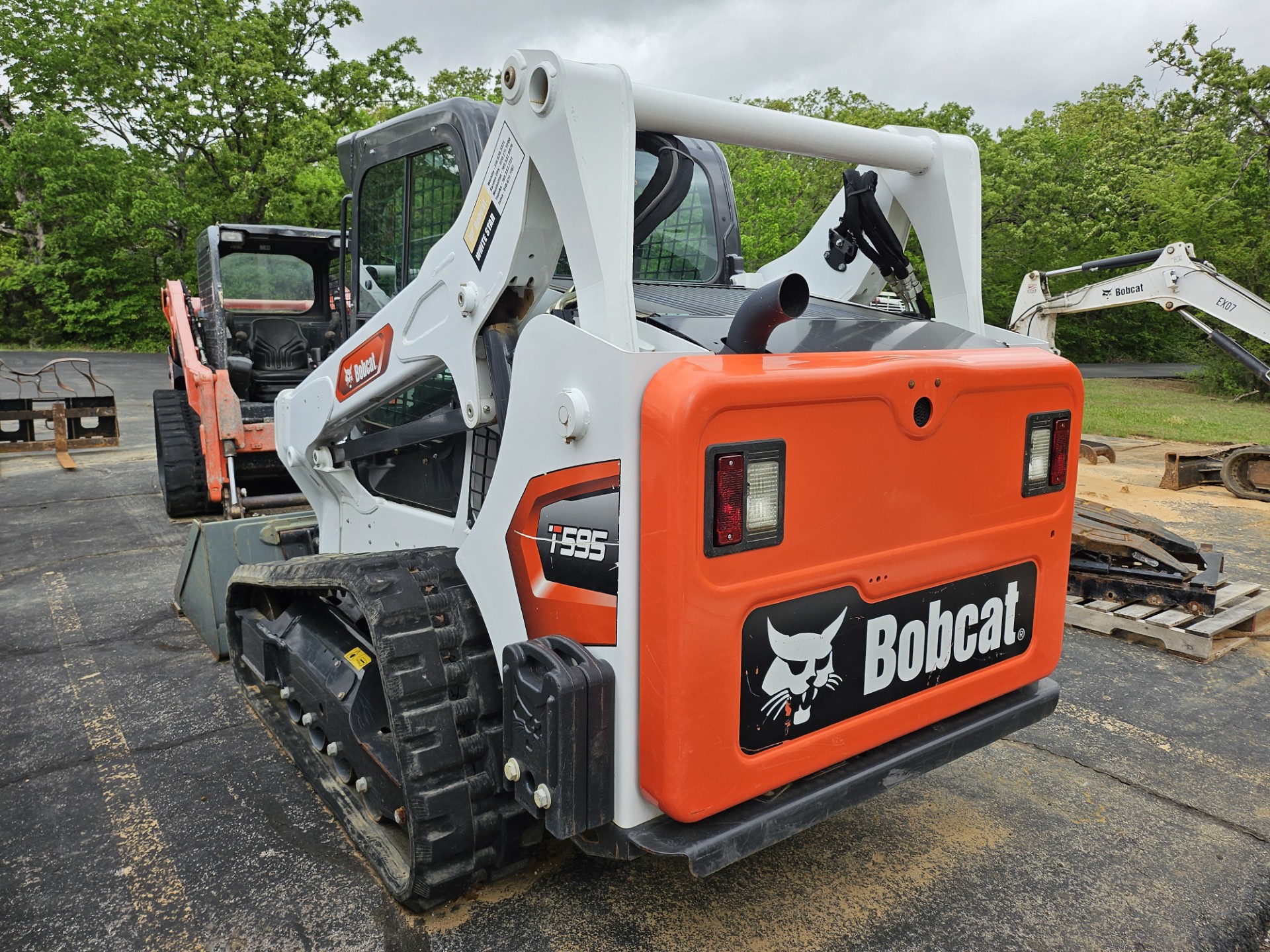 2021 Bobcat T595 Compact Track Loader - Image 3