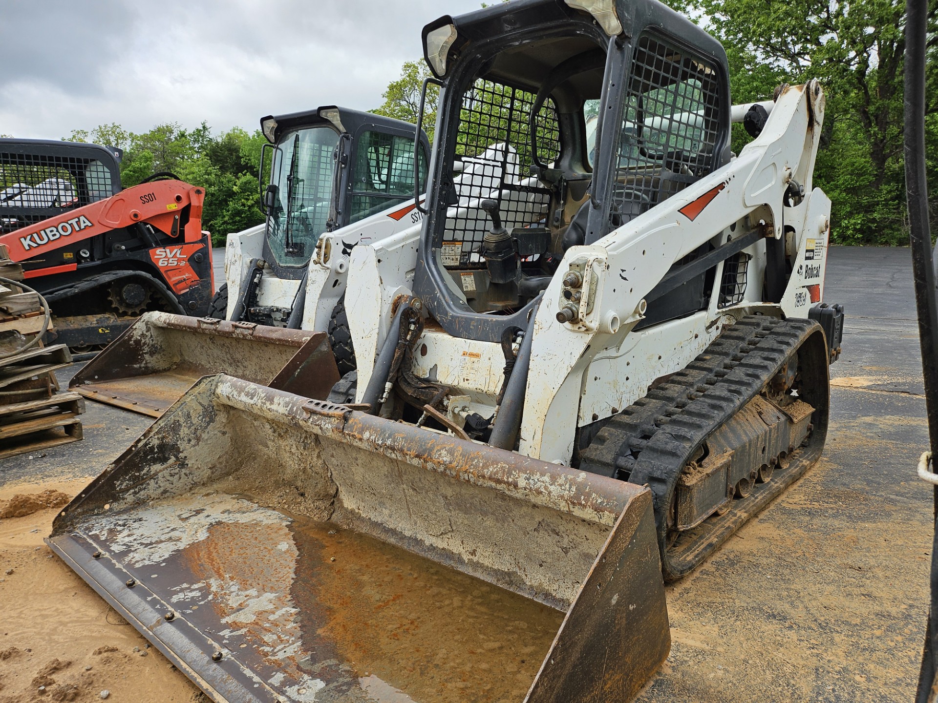 2019 Bobcat T595 Compact Track Loader - Image 2