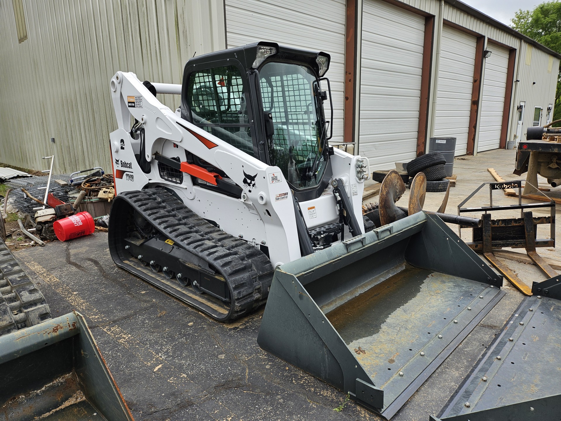 2022 Bobcat T740 Compact Track Loader