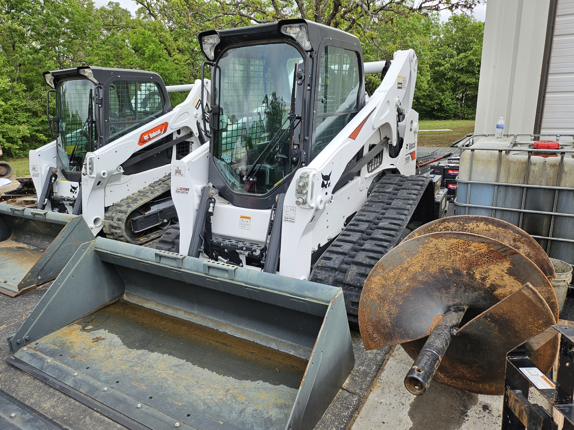 2022 Bobcat T740 Compact Track Loader - Image 2