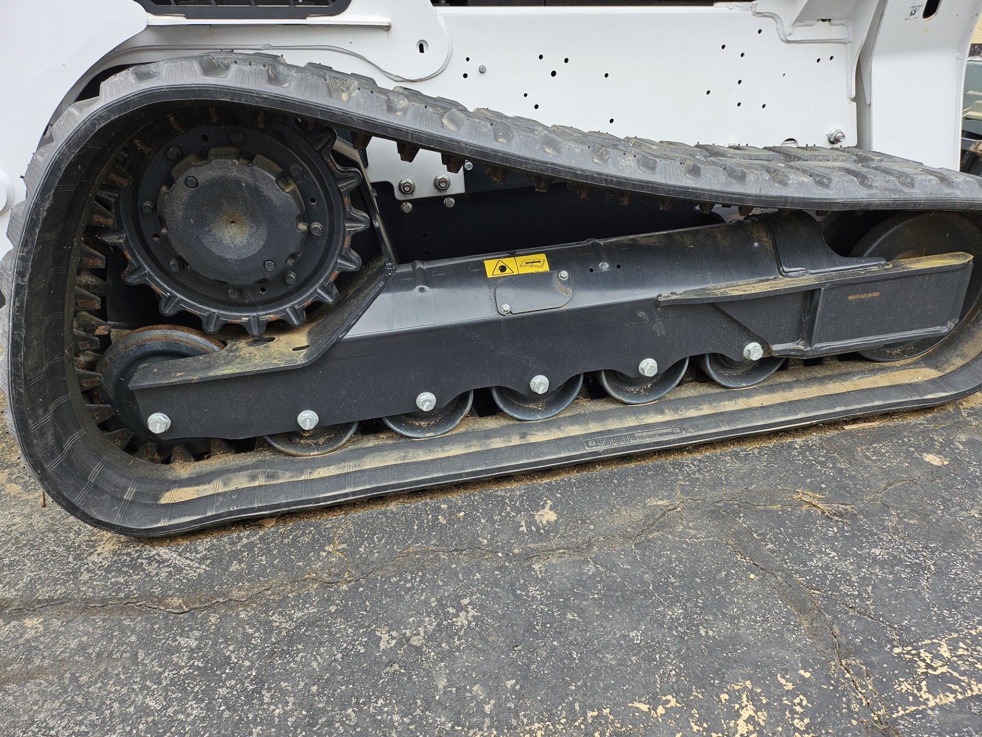 2022 Bobcat T740 Compact Track Loader - Image 6