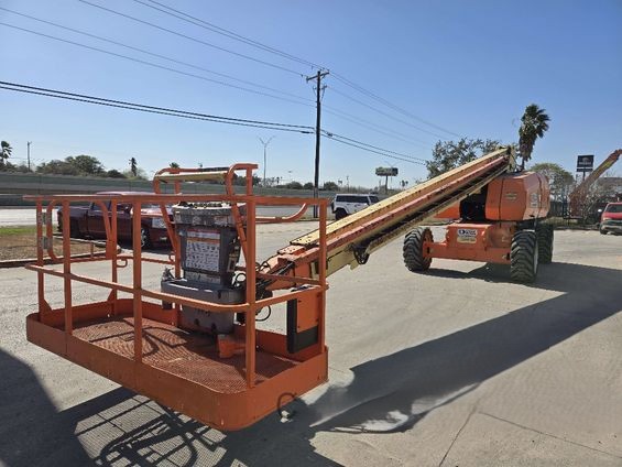 2018 JLG 800S Telescopic Boom Lift - Image 2