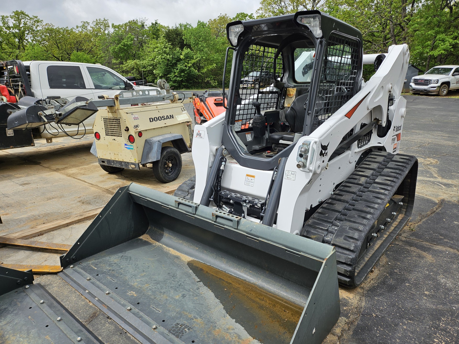 2022 Bobcat T740 Compact Track Loader