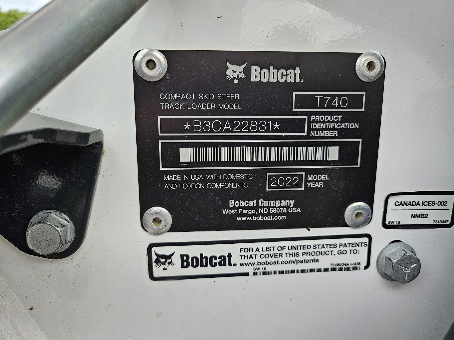 2022 Bobcat T740 Compact Track Loader - Image 6