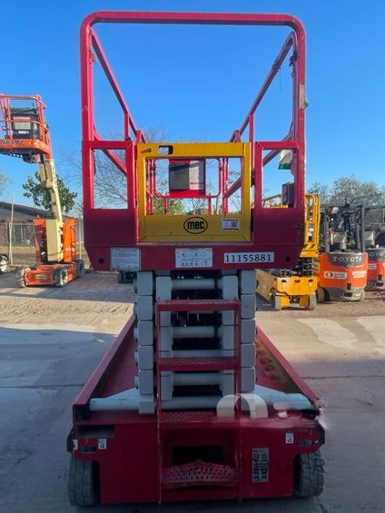 2021 MEC 4555SE Electric Scissor Lift - Image 3