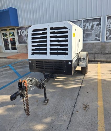 2019 Rotair D425T4F Portable Air Compressor - Image 2