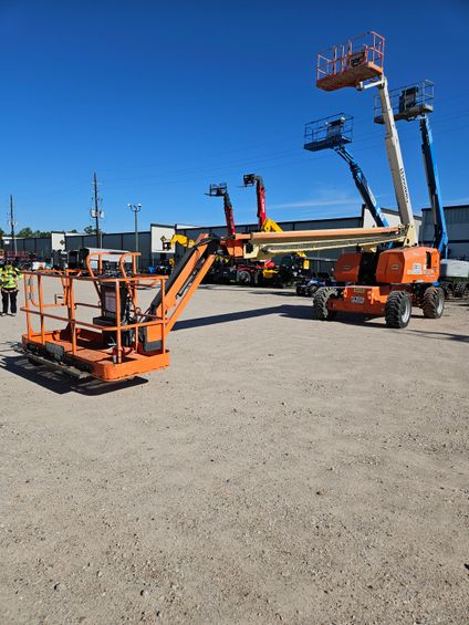 2018 JLG 860SJ Telescopic Boom Lift - Image 2