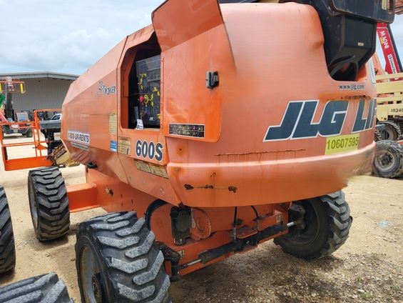 2018 JLG 860SJ Telescopic Boom Lift - Image 3