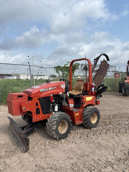 2018 Ditch Witch RT45 Trencher (32–50 HP Class) - Image 2