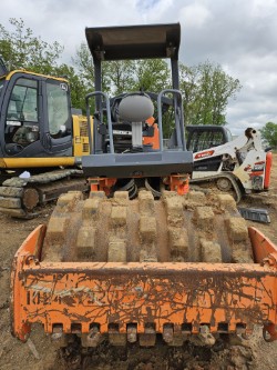 2014 Hamm 3205P Padfoot Compactor - Image 4