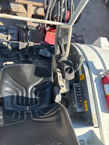 2019 Takeuchi TB250-2R Compact Excavator - Image 5