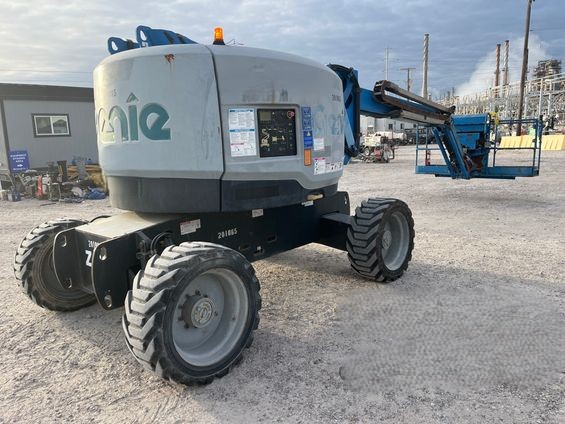 2017 Genie Z-62/40 Articulating Boom Lift - Image 4