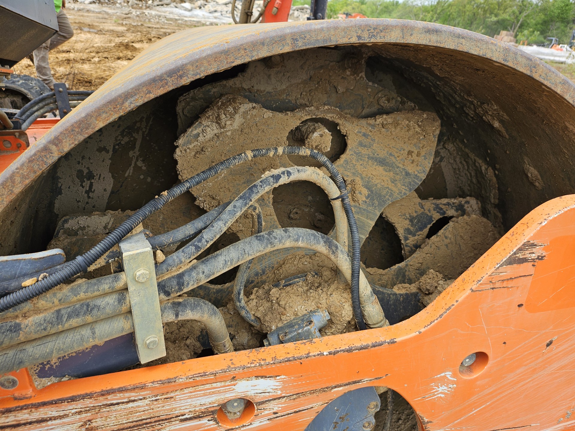 2014 Hamm 3307 Vibratory Compactor - Image 6