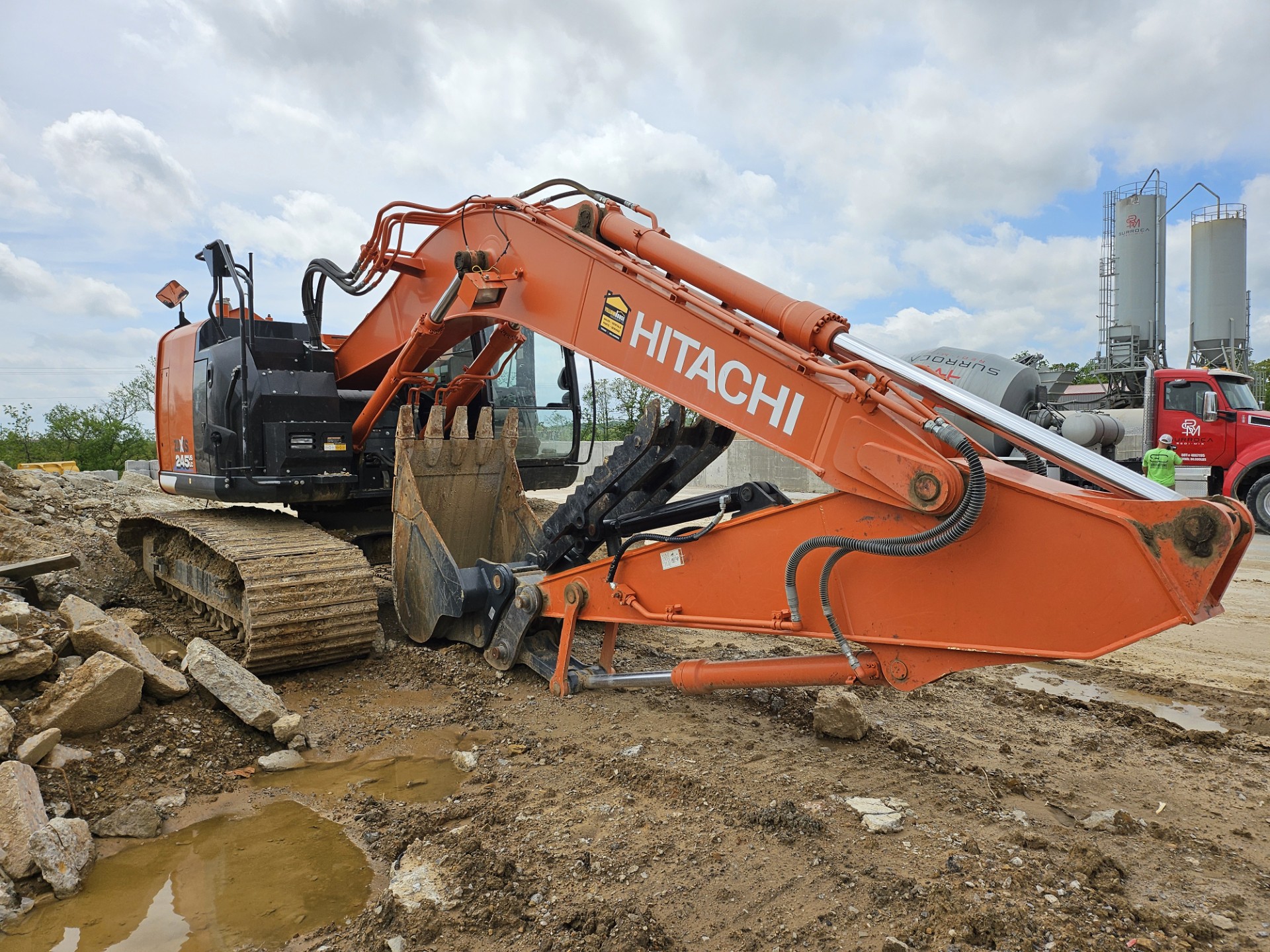 2019 Hitachi ZX245USLC-6N Tracked Excavator  - Image 2