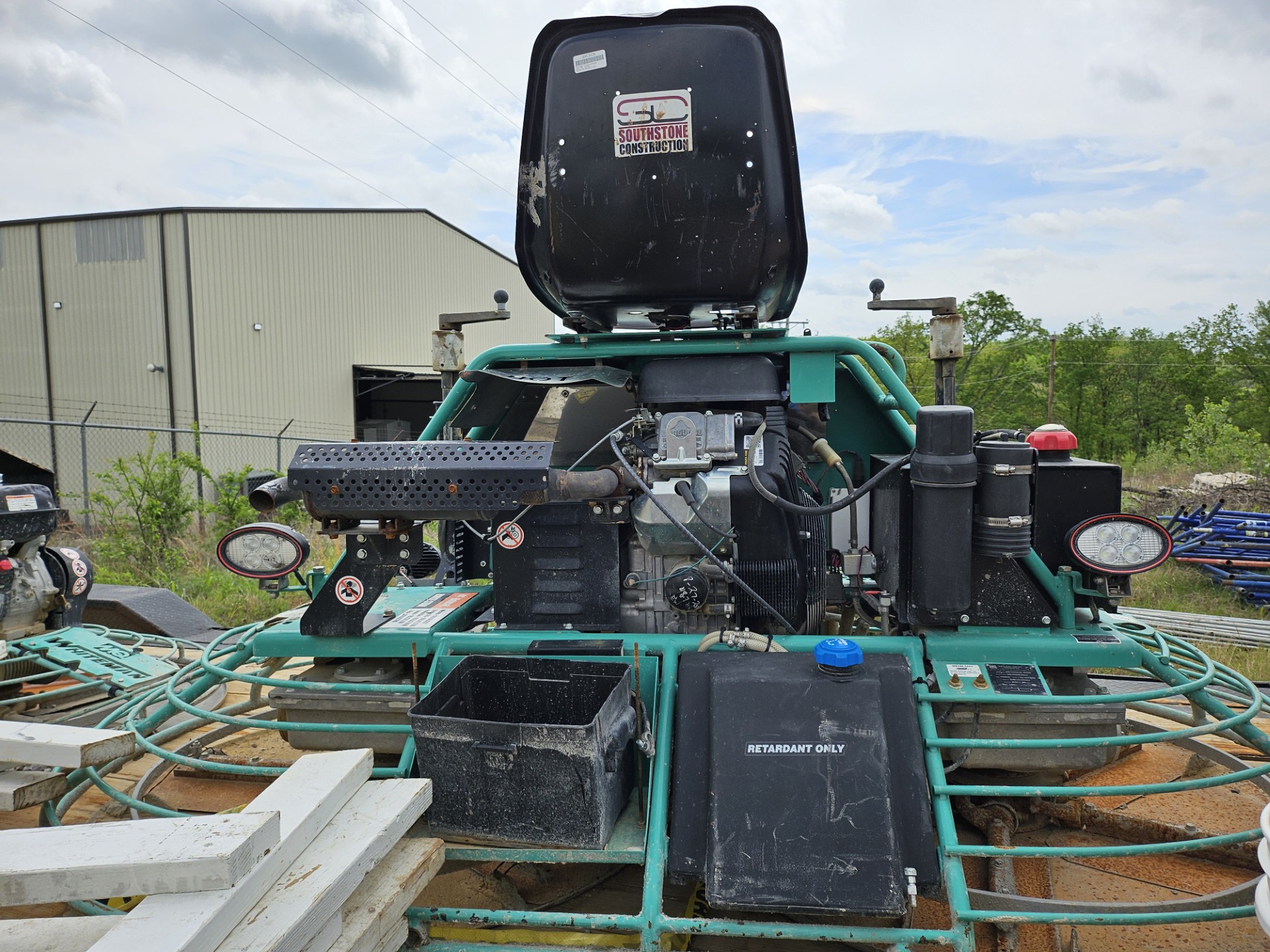 Whiteman/Multiquip HTX6 Power Trowel - Image 3