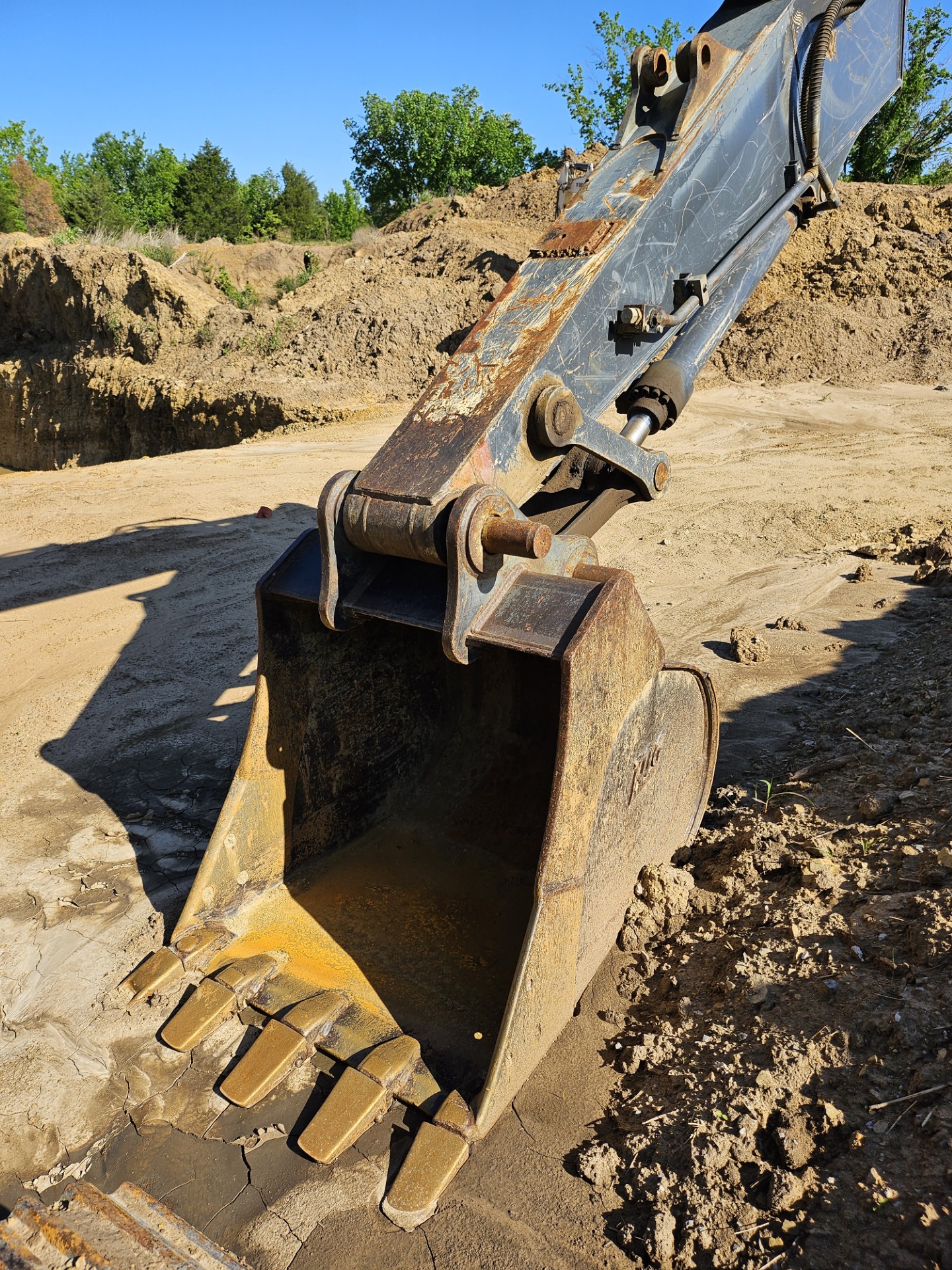 2013 John Deere 210G LC Tracked Excavator - Image 5