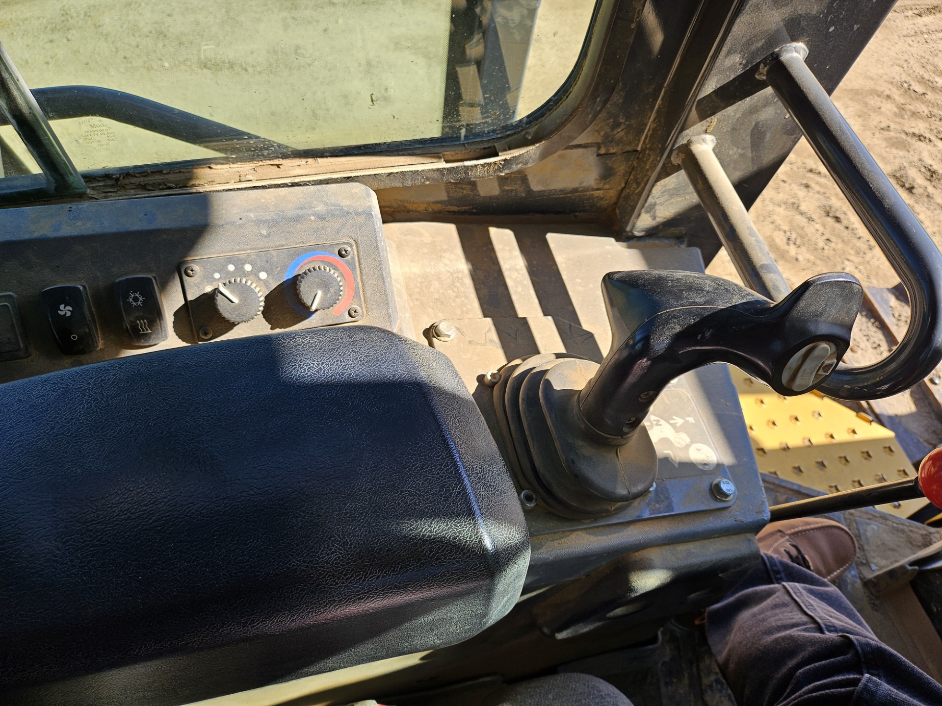 2016 John Deere 700K-XLT Crawler Dozer - Image 8