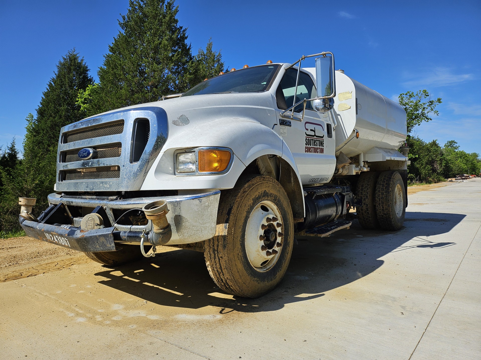 2013 Ford F-750XL Water Truck