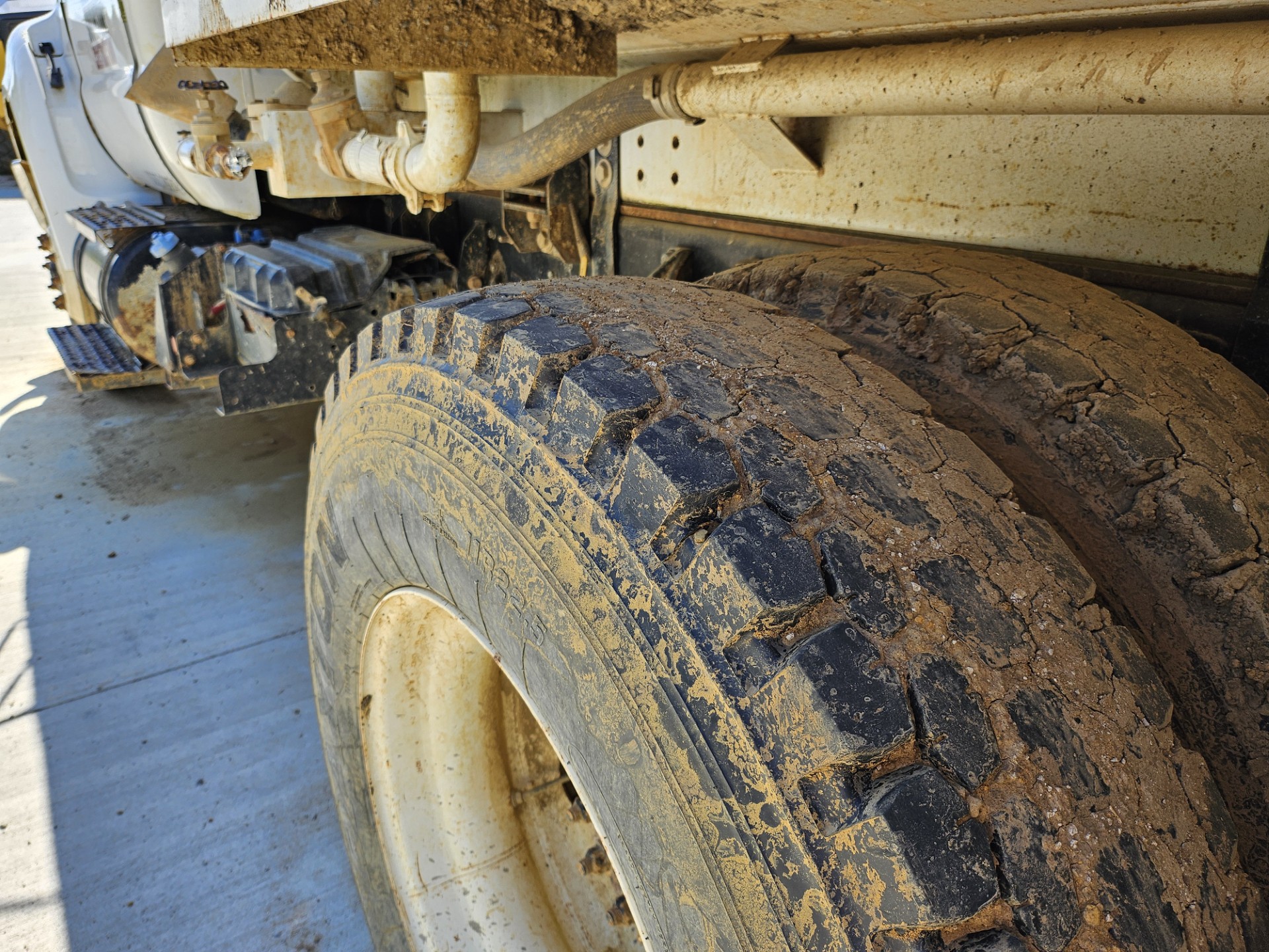 2013 Ford F-750XL Water Truck - Image 7