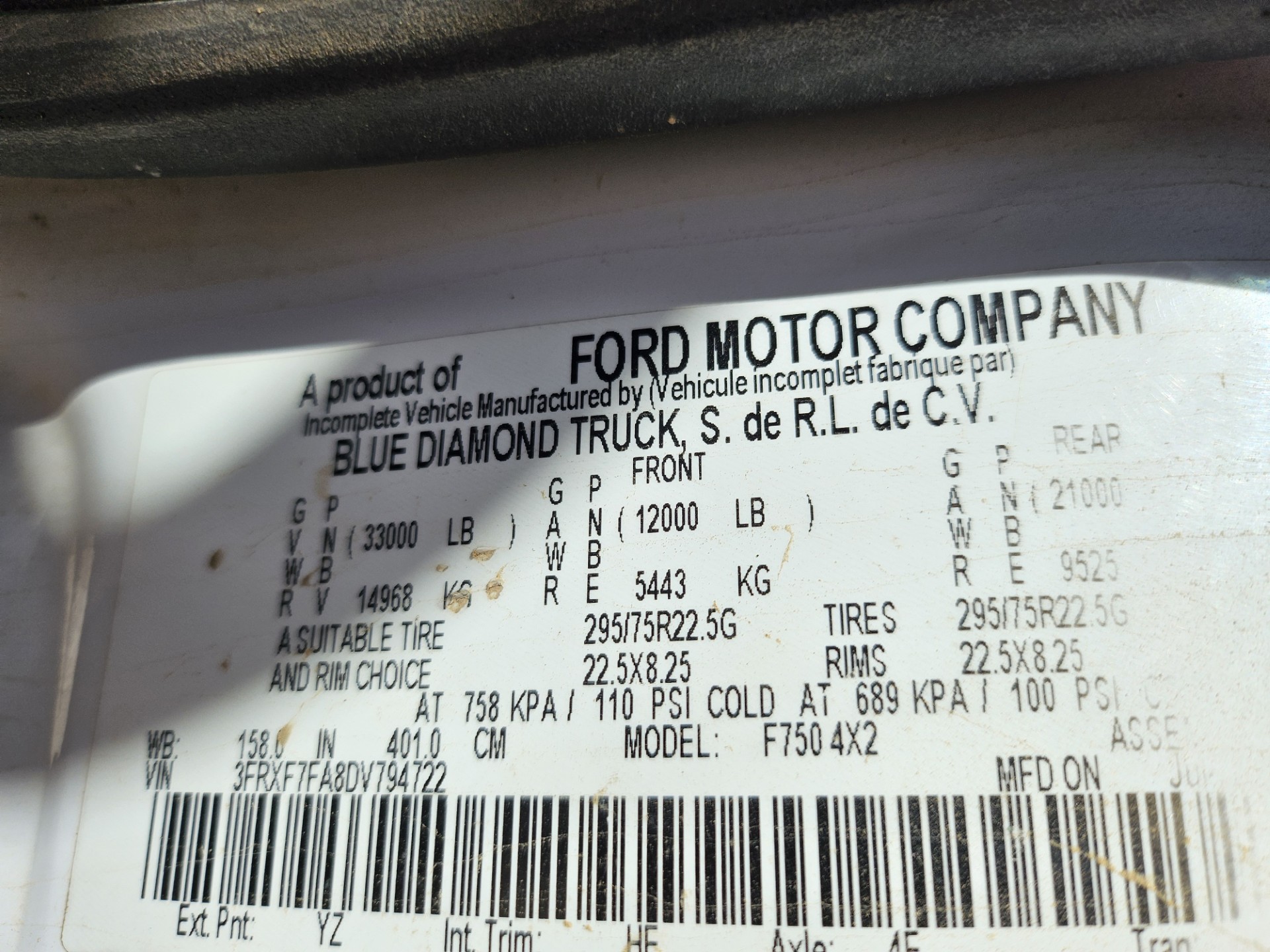 2013 Ford F-750XL Water Truck - Image 12