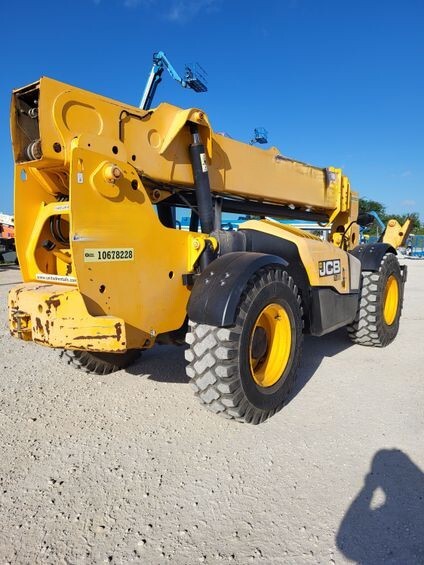 2017 JCB 510-56 Telehandler - Image 2