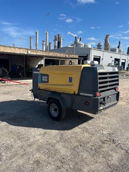 2021 Atlas Copco XAS440JD T4F Portable Air Compressor - Image 3