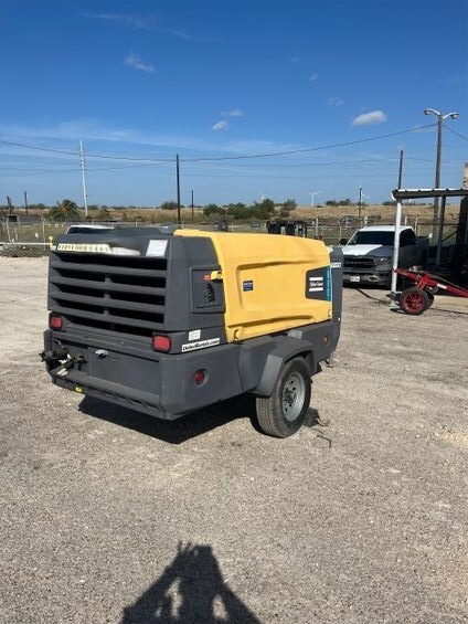 2021 Atlas Copco XAS440JD T4F Portable Air Compressor - Image 4