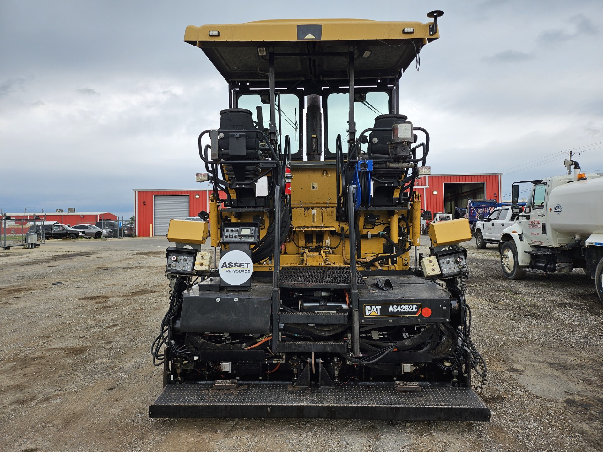 2011 CAT AP655D Asphalt Paver - Image 5