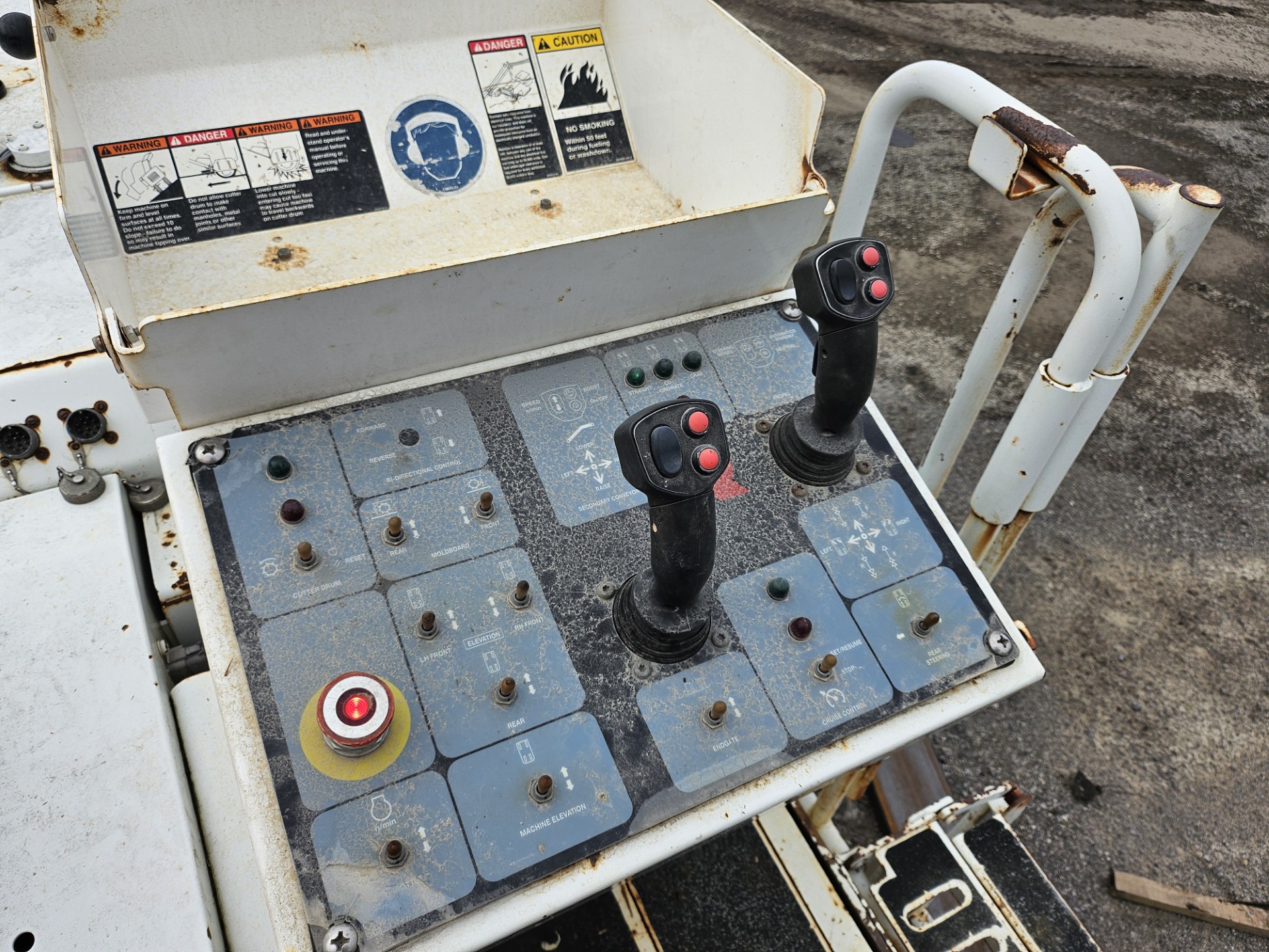2014 Roadtec RX-600e-4 Cold Planer - Image 12