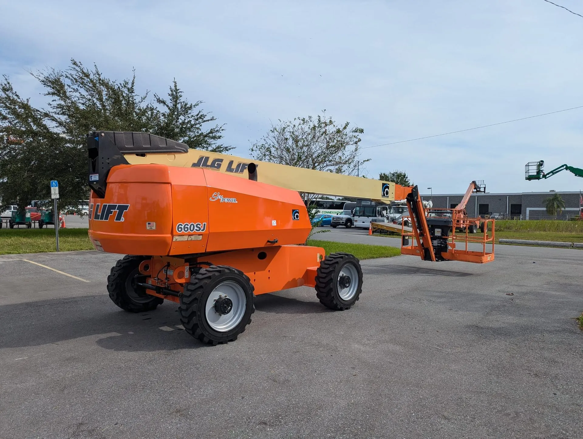 2017 JLG 660SJ Telescopic Boom Lift - Image 3