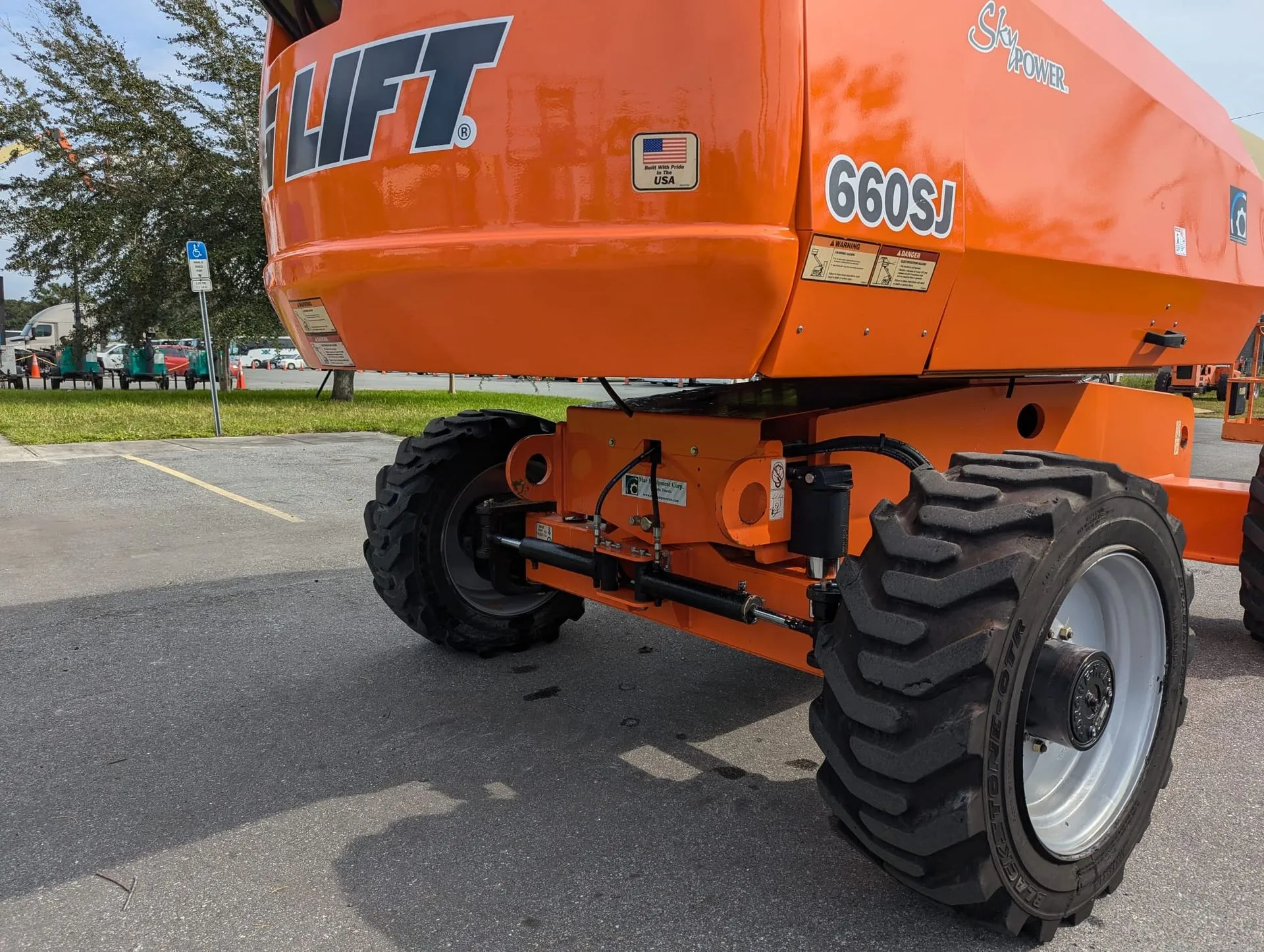 2017 JLG 660SJ Telescopic Boom Lift - Image 4