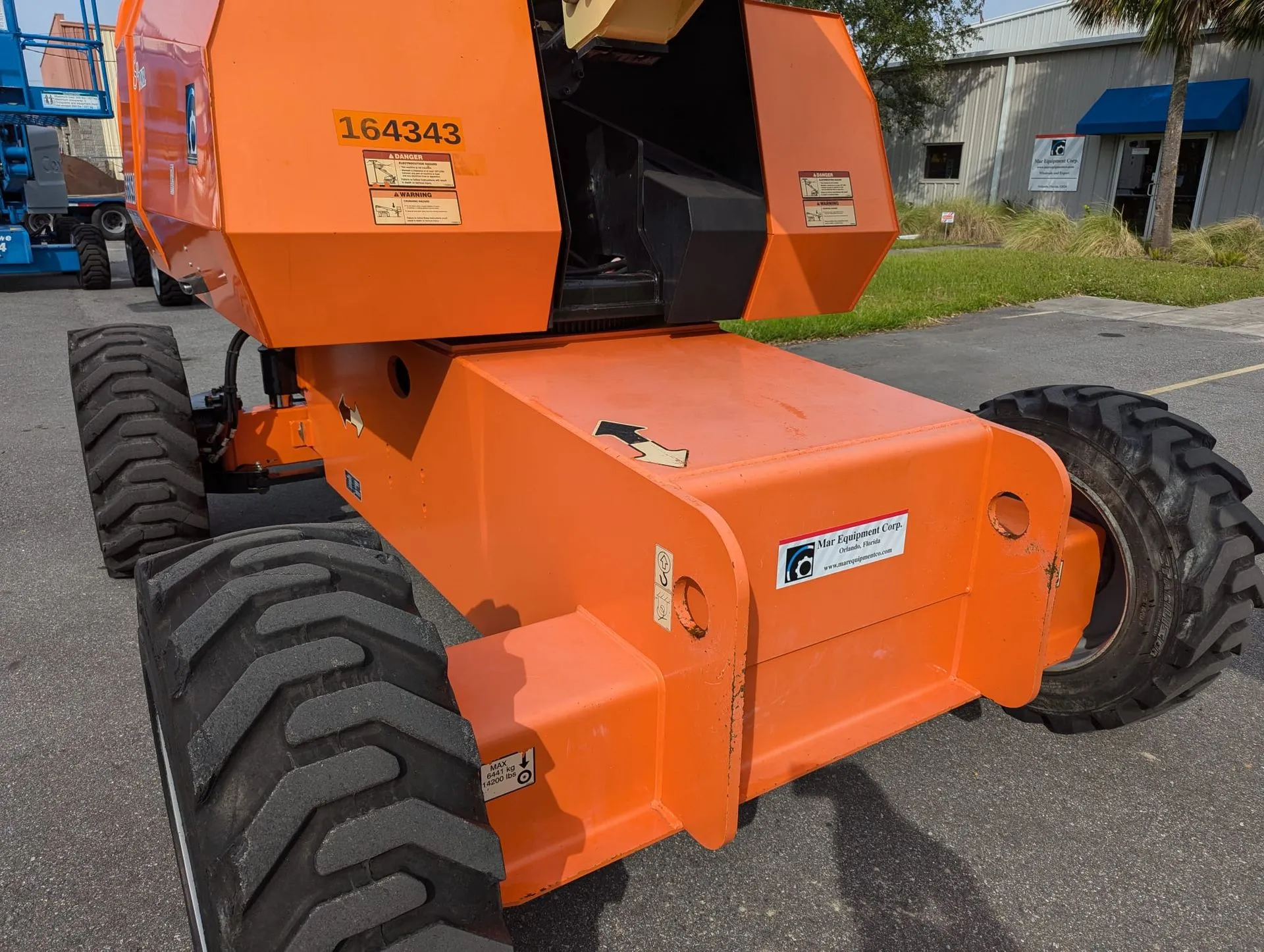 2017 JLG 660SJ Telescopic Boom Lift - Image 6