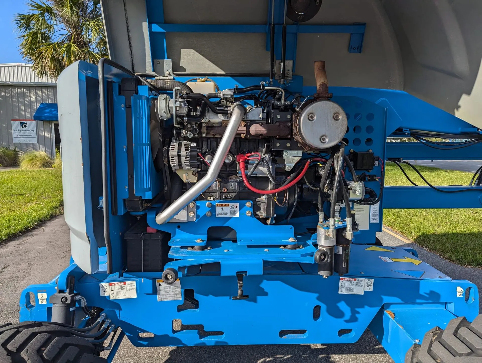 2014 Genie Z45/25J Articulating Boom Lift - Image 8