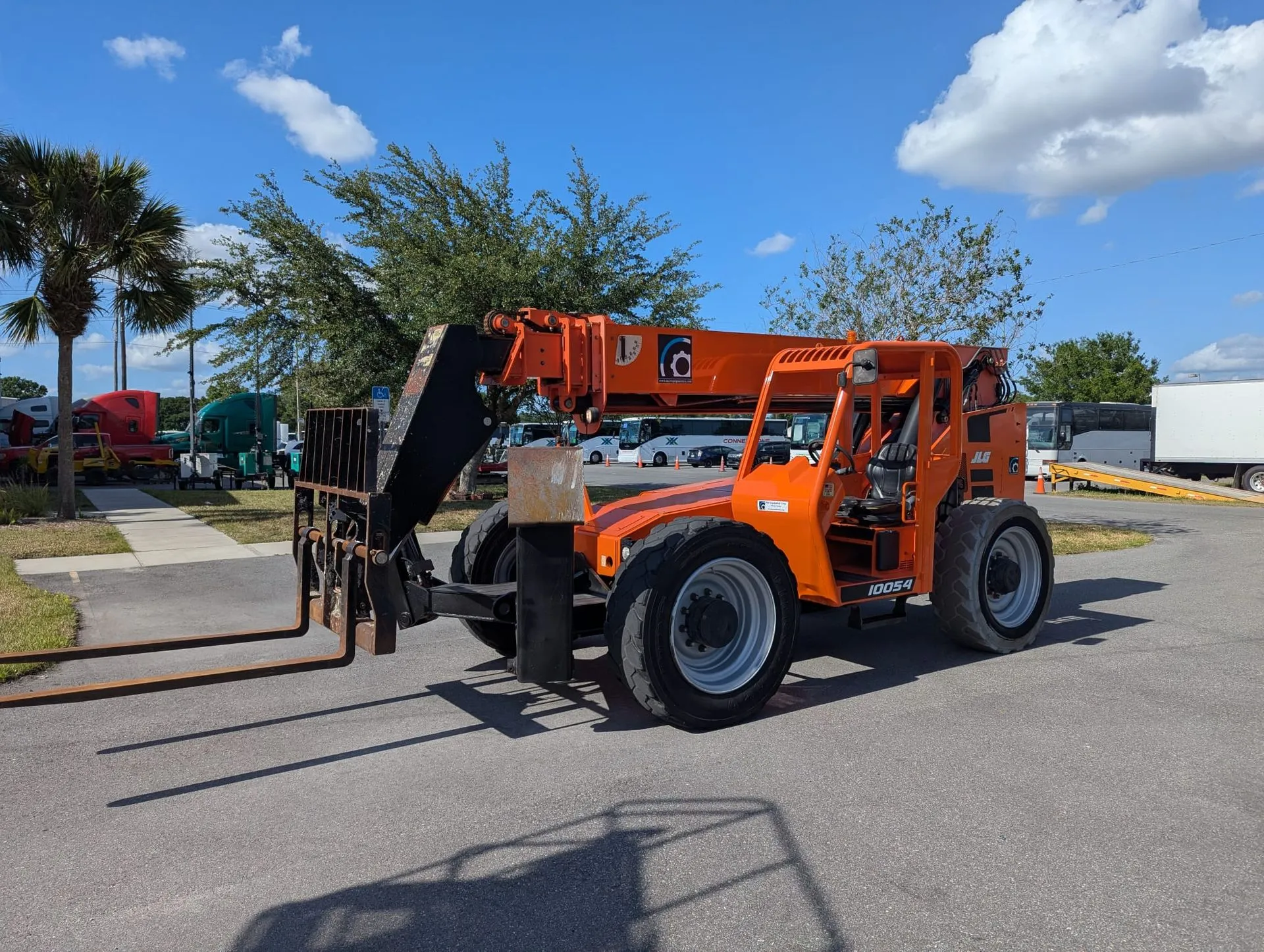 2016 Skytrak 10054 Telehandler