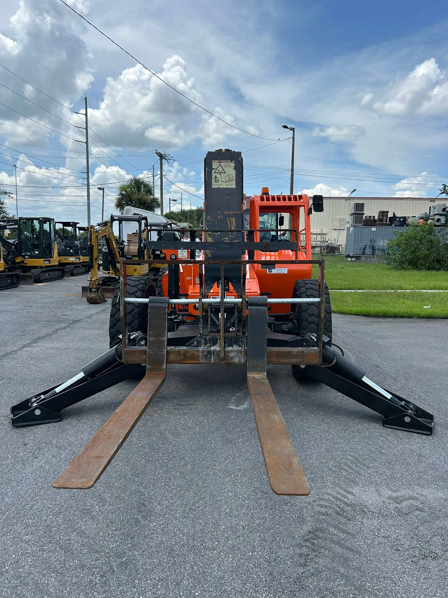 2019 JLG/Skytrak 10042 4x4 Telehandler - Image 7