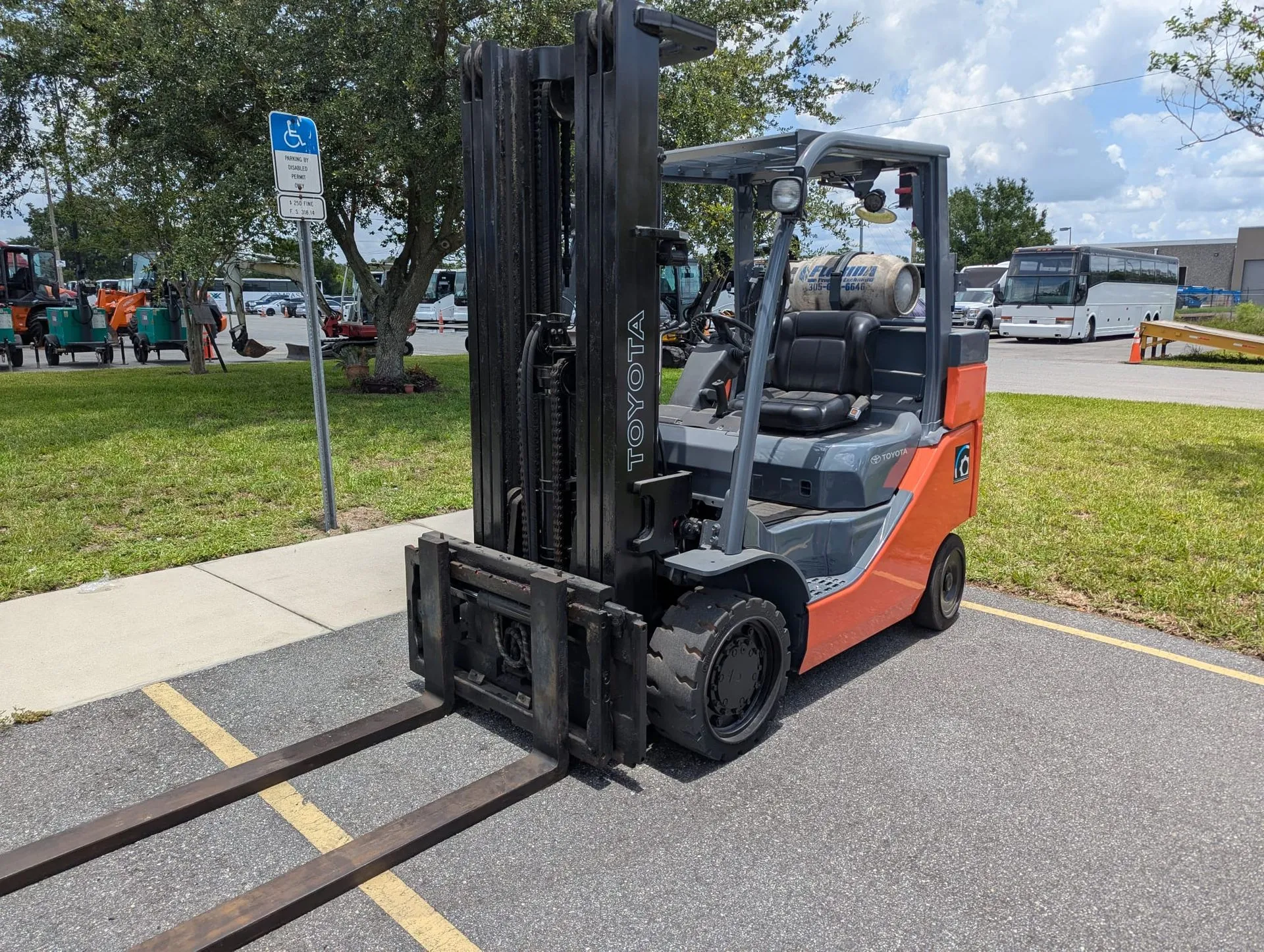 2016 Toyota 8FGC35U-BCS Cushion Tire Forklift