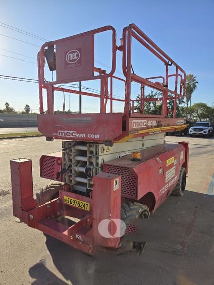 2019 MEC 4069RT Rough Terrain Scissor Lift - Image 3