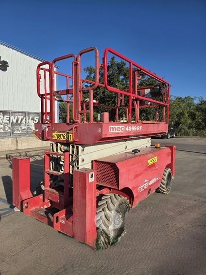 2019 MEC 4069RT Rough Terrain Scissor Lift - Image 6