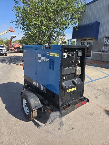 2021 Miller Big Blue 500 Pro Engine-Driven Welder/Generator - Image 4