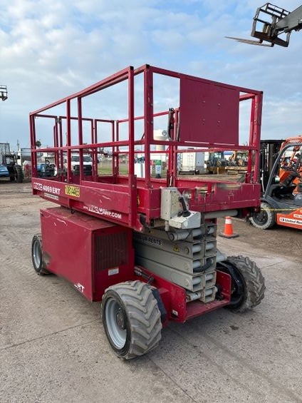 2018 MEC 4069ERT Electric Rough Terrain Scissor Lift