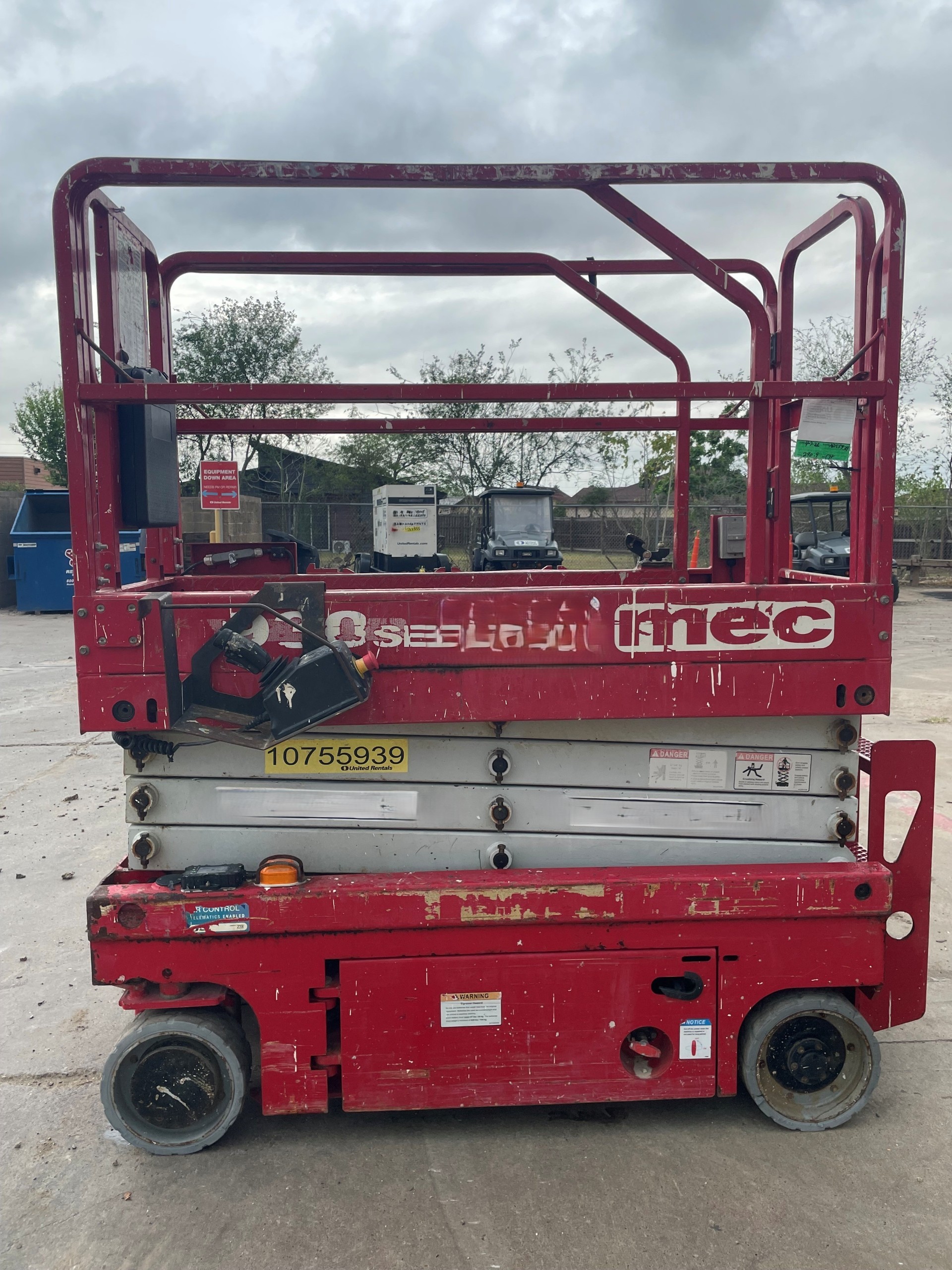 2018 MEC 1930SE Electric Scissor Lift - Image 4