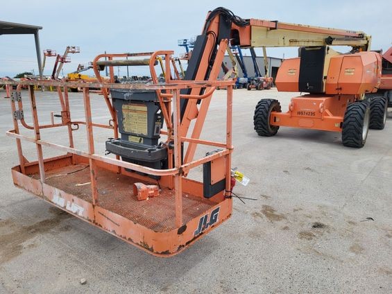 2017 JLG 800AJ Articulating Boom Lift