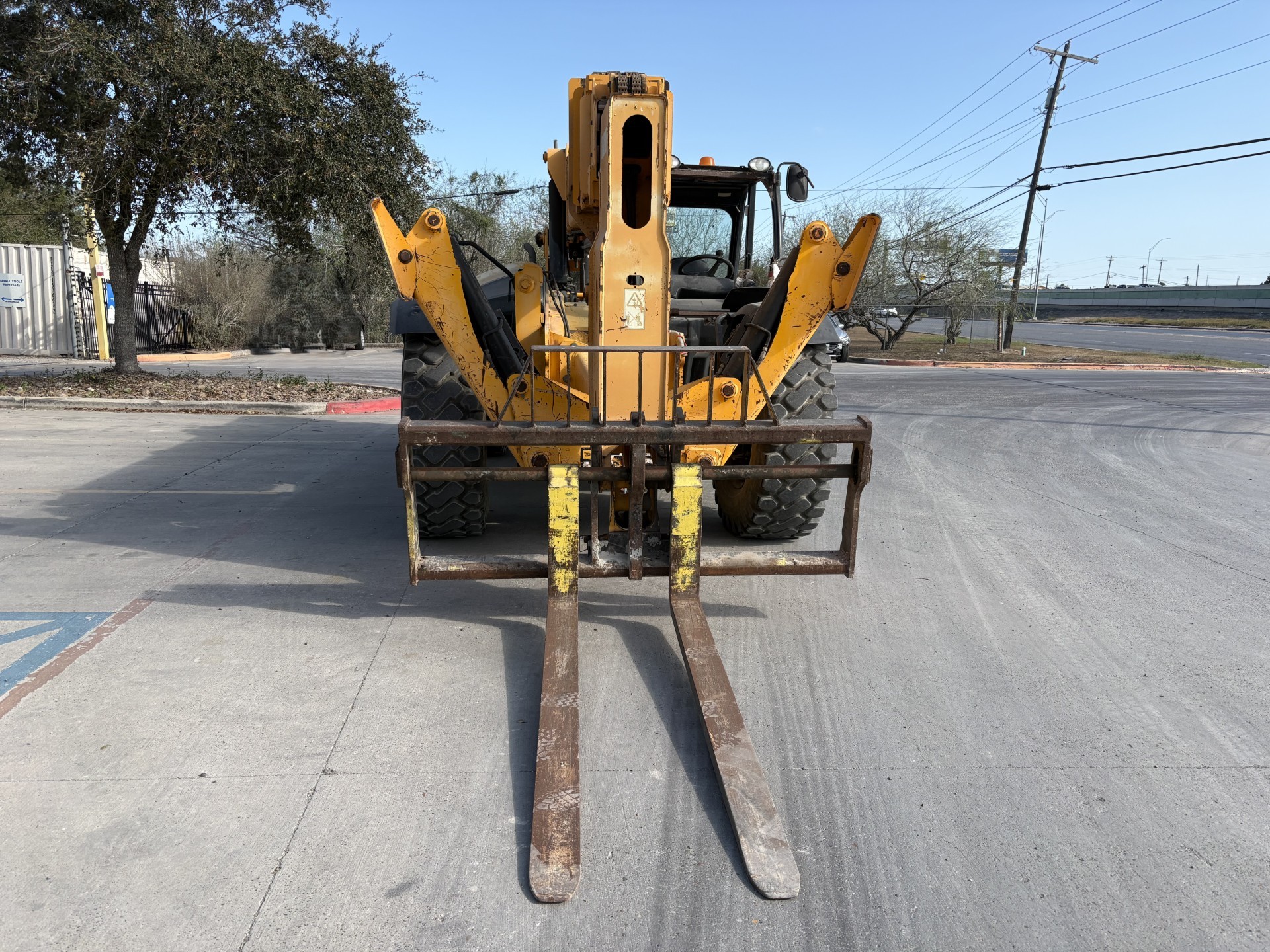 2018 JCB 510-56 Telehandler - Image 2