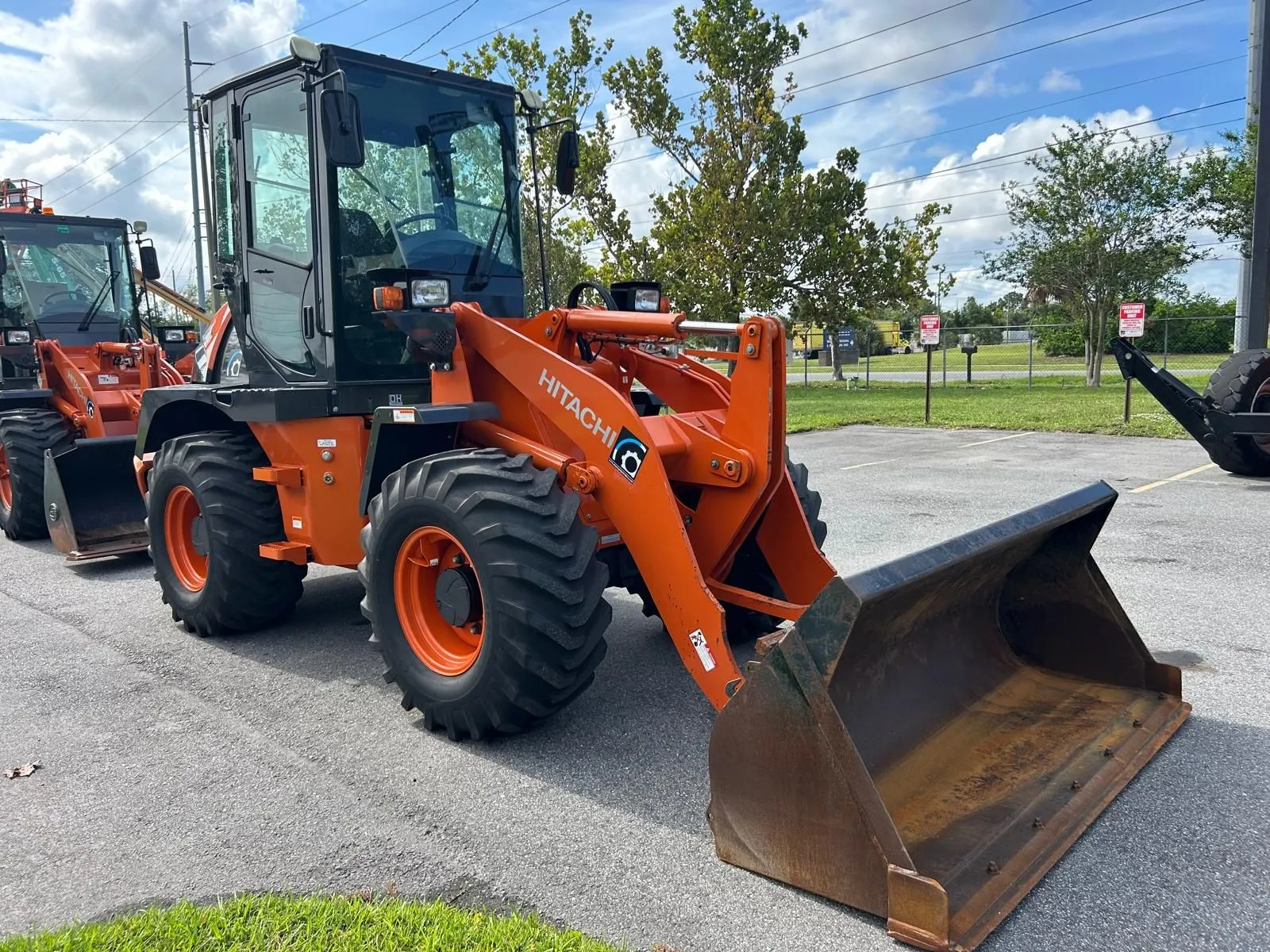 2023 Hitachi ZXW80-5B Wheel Loader  - Image 4