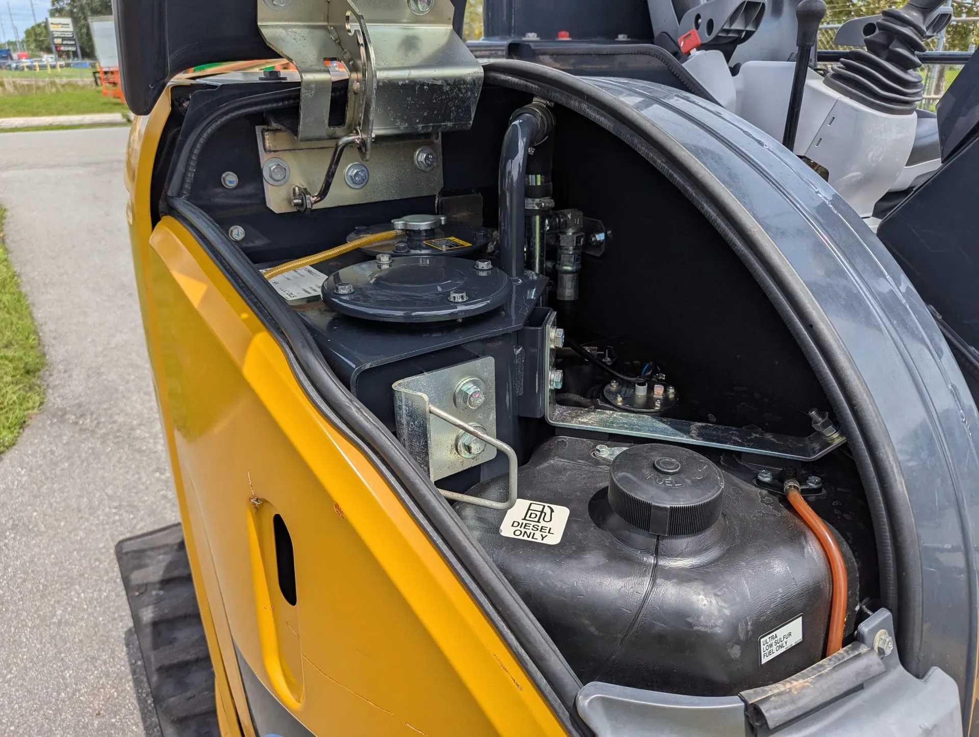 2021 John Deere 50G Mini Excavator - Image 2