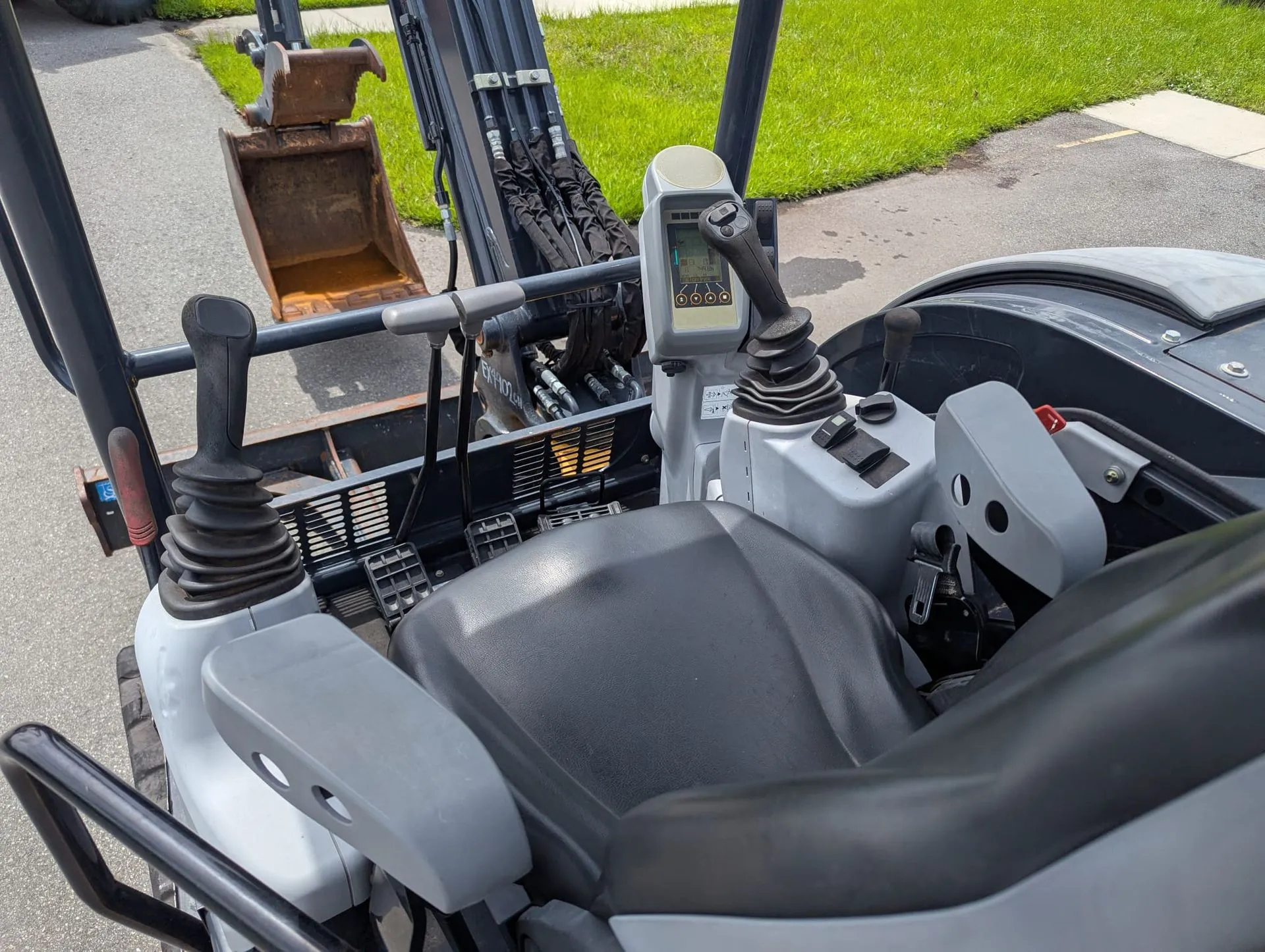 2021 John Deere 50G Mini Excavator - Image 6