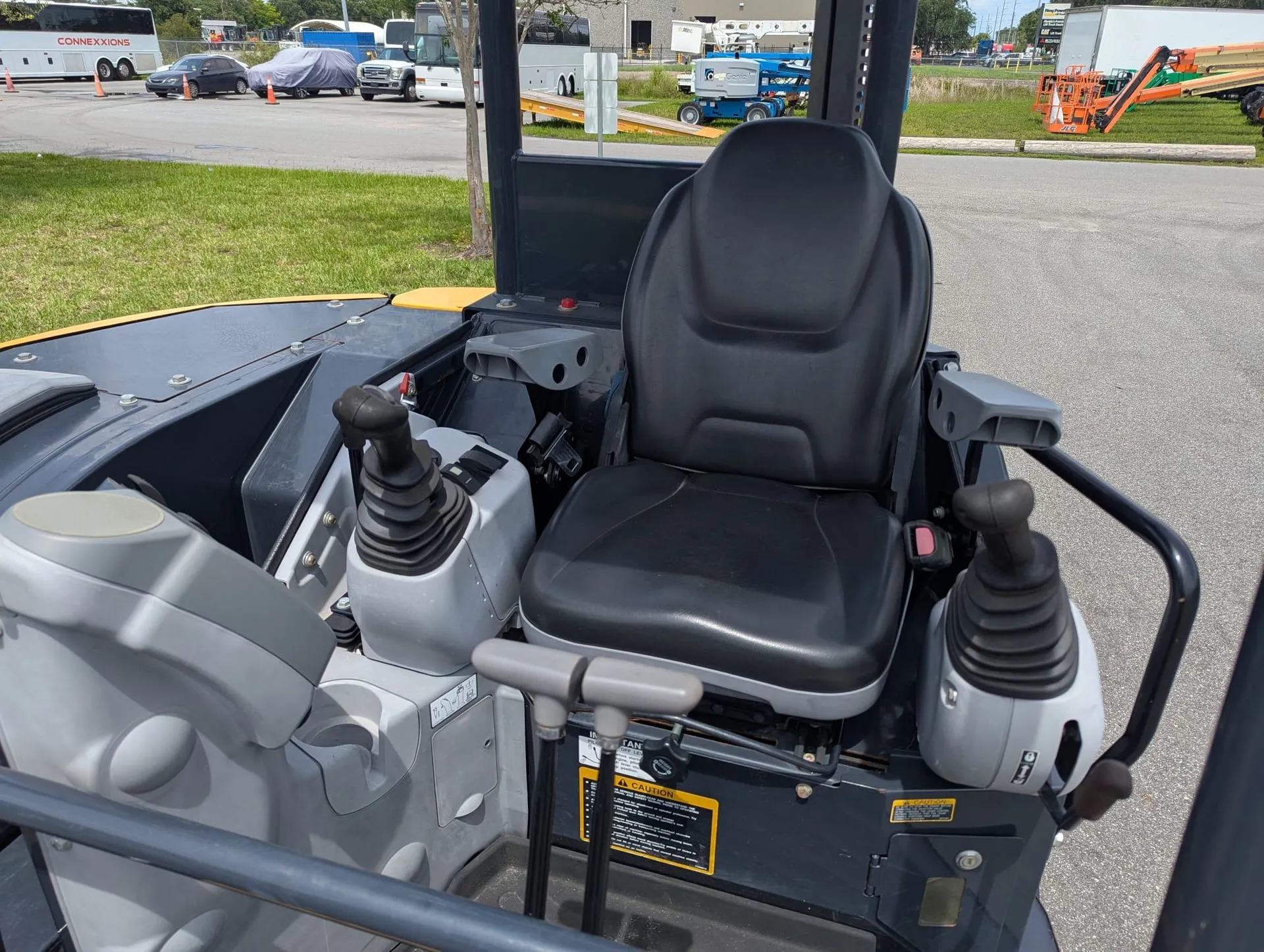 2021 John Deere 50G Mini Excavator - Image 7