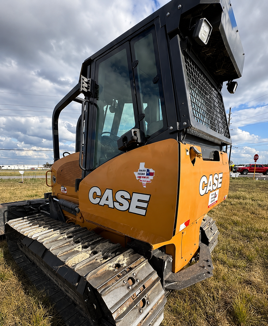 2022 Case 650M Dozer - Image 3
